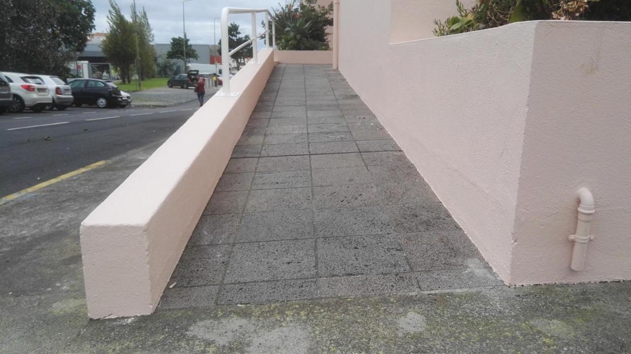 Green & Blue 3 Bedrooms Ponta Delgada المظهر الخارجي الصورة