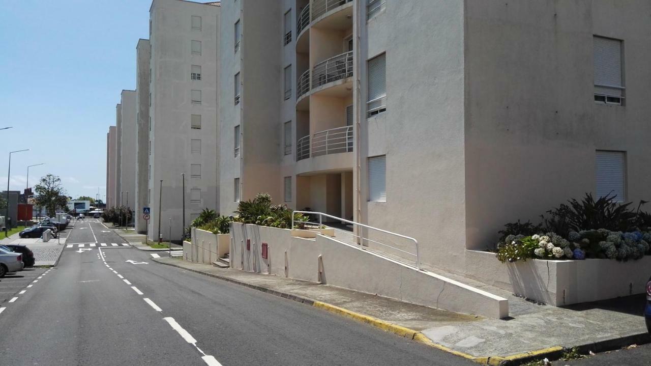 Green & Blue 3 Bedrooms Ponta Delgada المظهر الخارجي الصورة
